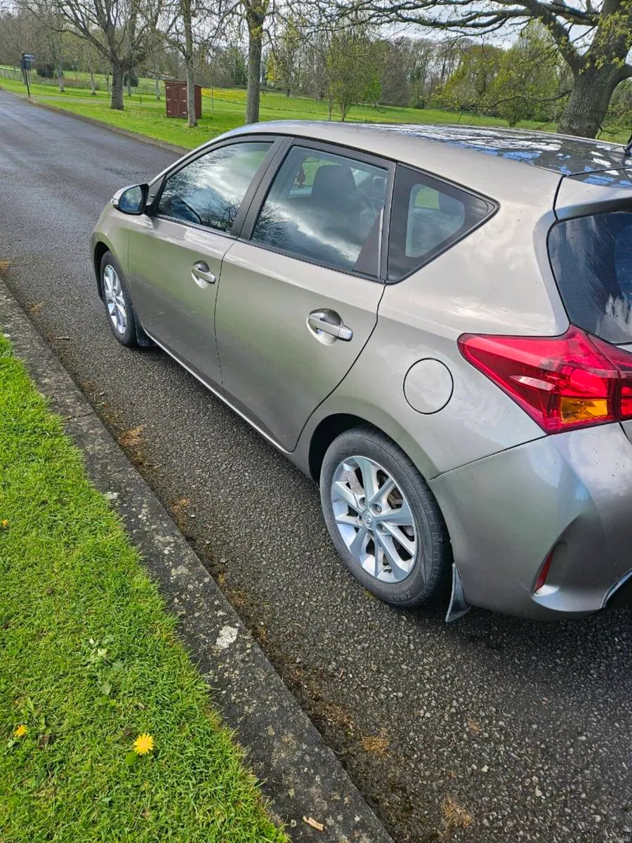 Toyota Auris - Image 3