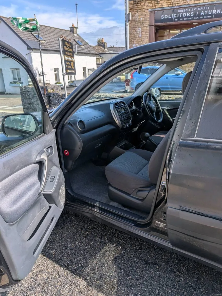 Toyota Rav 4 2005 - Image 4