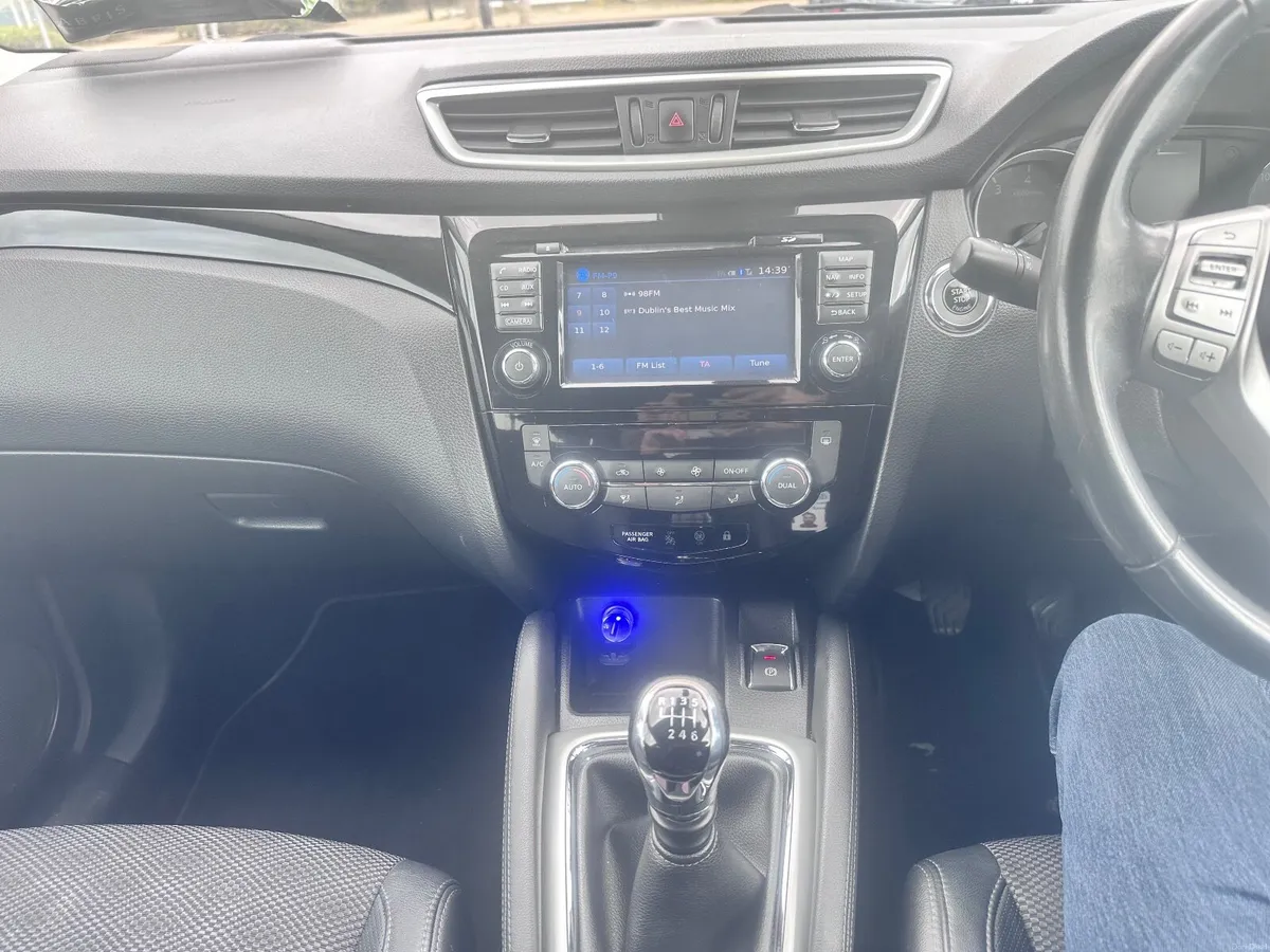 2015 Nissan Qashqai 1.2 DIG-T N-TEC - Image 2