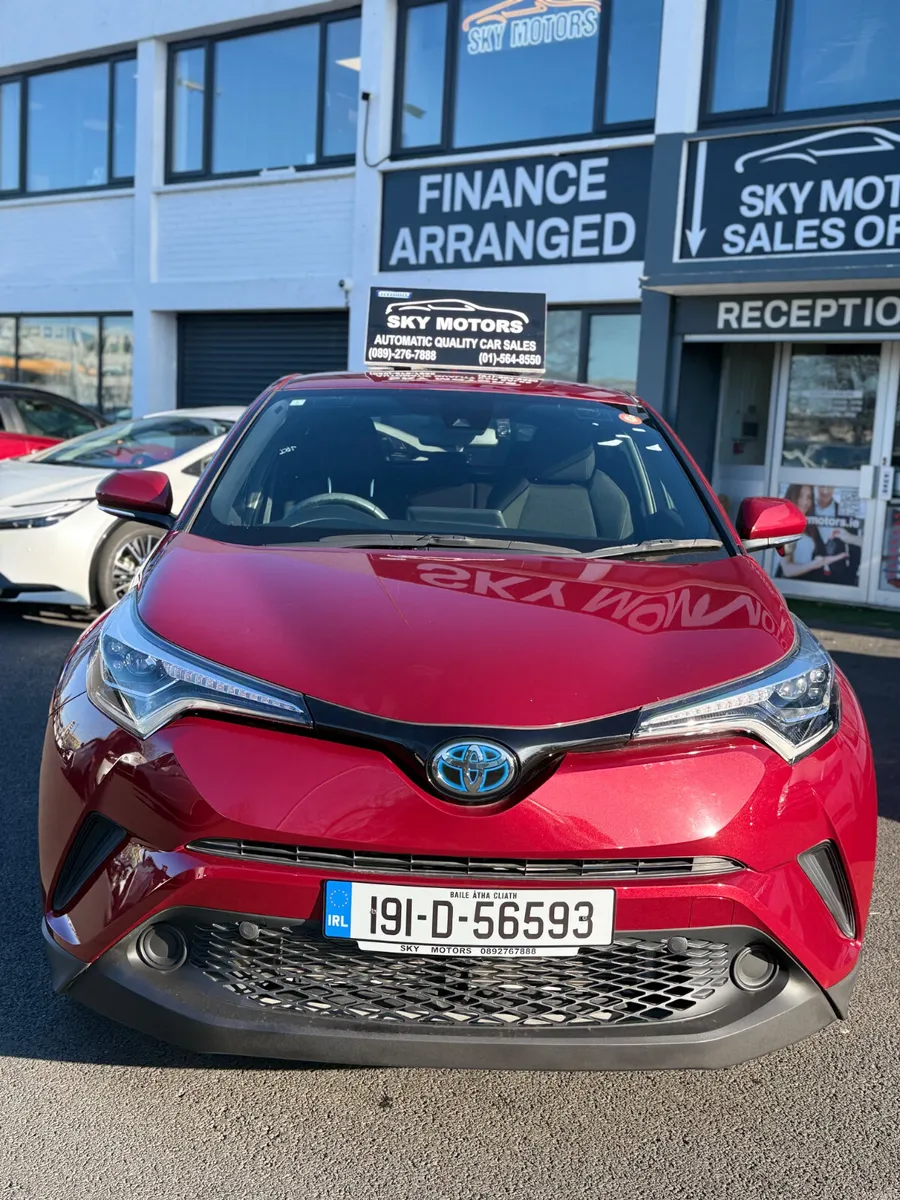 2019Toyota C-HR 1.8 Hybrid Automatic,31K Miles - Image 2