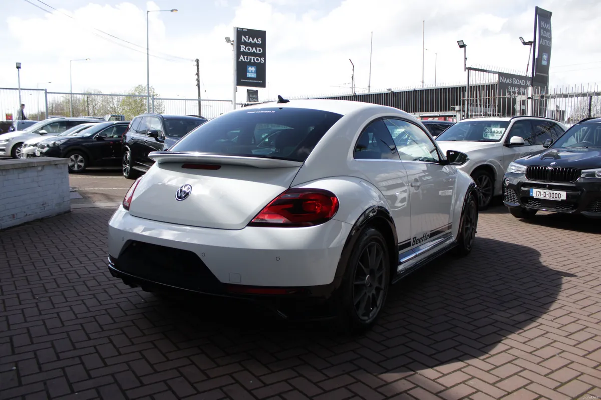 2017 VOLKSWAGEN BEETLE R-LINE MEISTER 3DR AUTO - Image 4