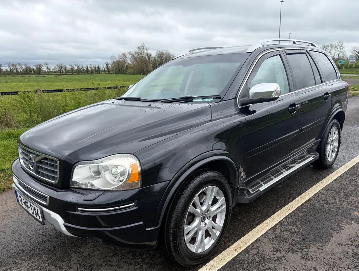 Volvo XC90 D5 SE LUX Automatic 2012 - Image 2