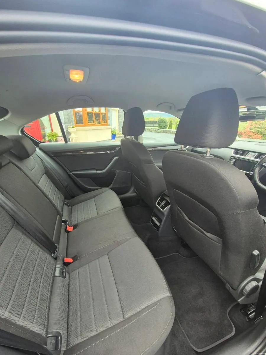 Skoda Octavia 2.0 TDI 150BHP - Image 4