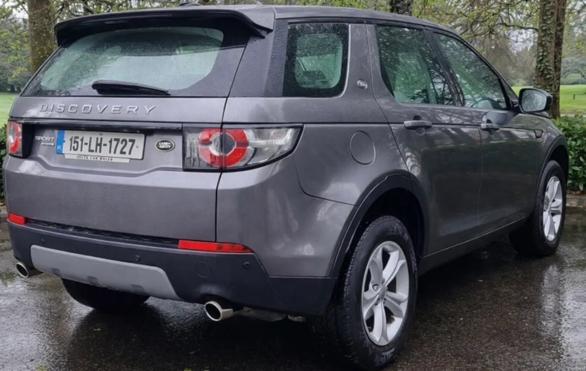 Land Rover Discovery Sport 2.2l *7 Seater* - Image 4