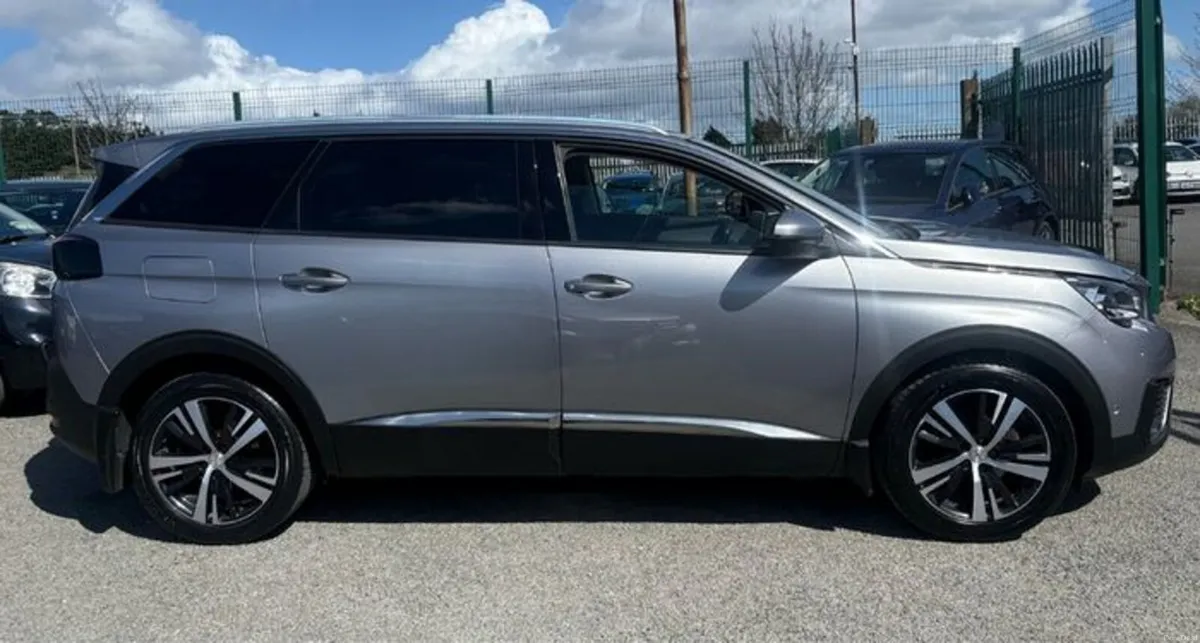 2019 Peugeot 5008 Allure 1.5L Diesel NCT + Taxed - Image 2