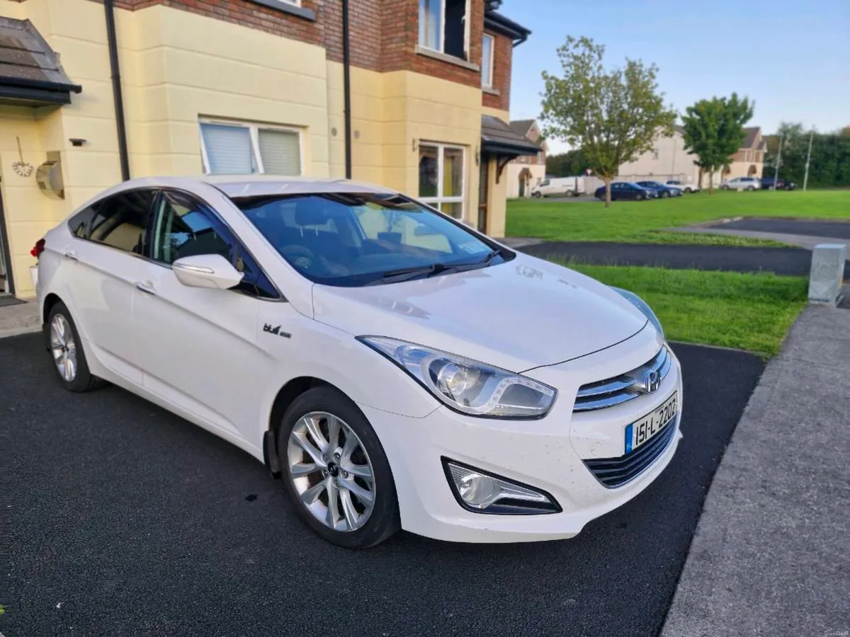 Stunning White Hyundai i40 1.7 Diesel – Low Mileag - Image 2