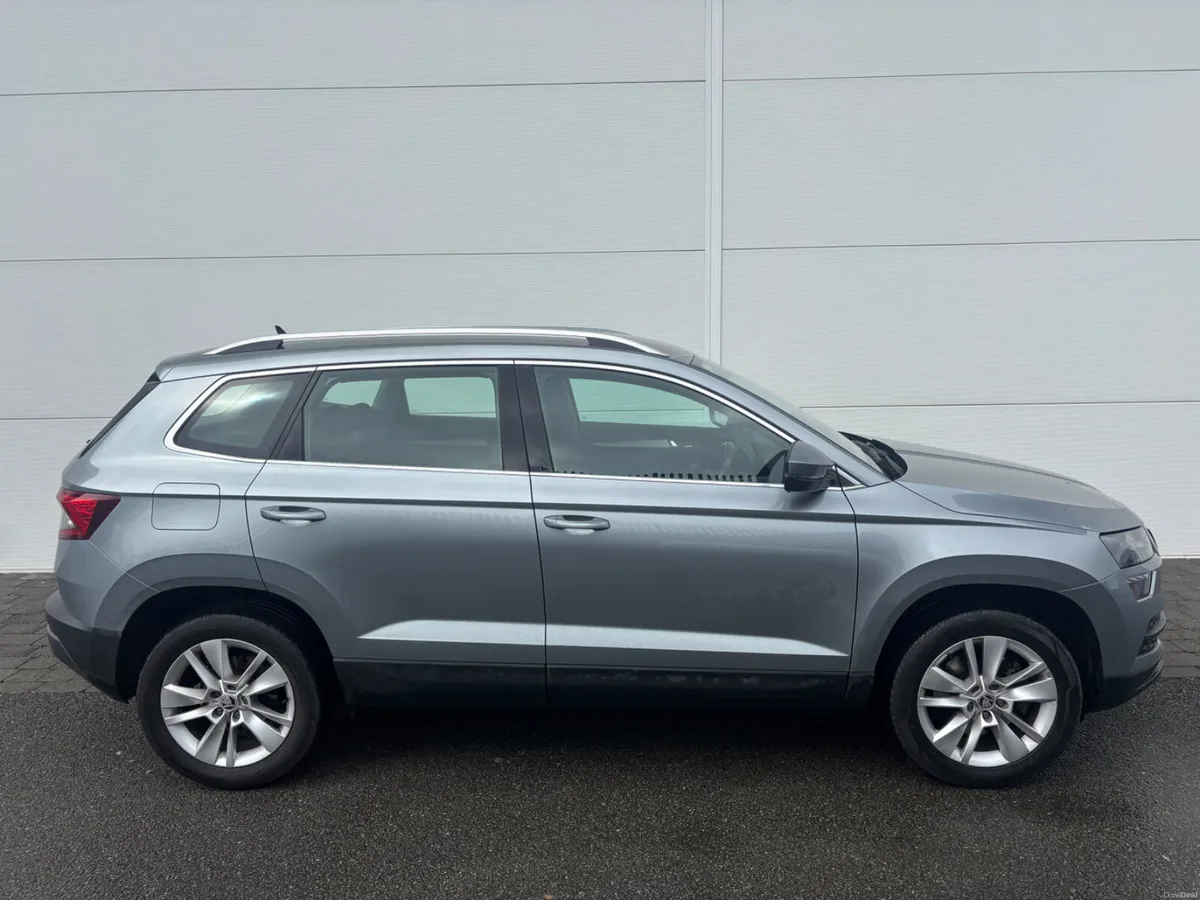 2018 SKODA KAROQ AMBITION 1.5 TSi 150 FSH LOW KM - Image 4