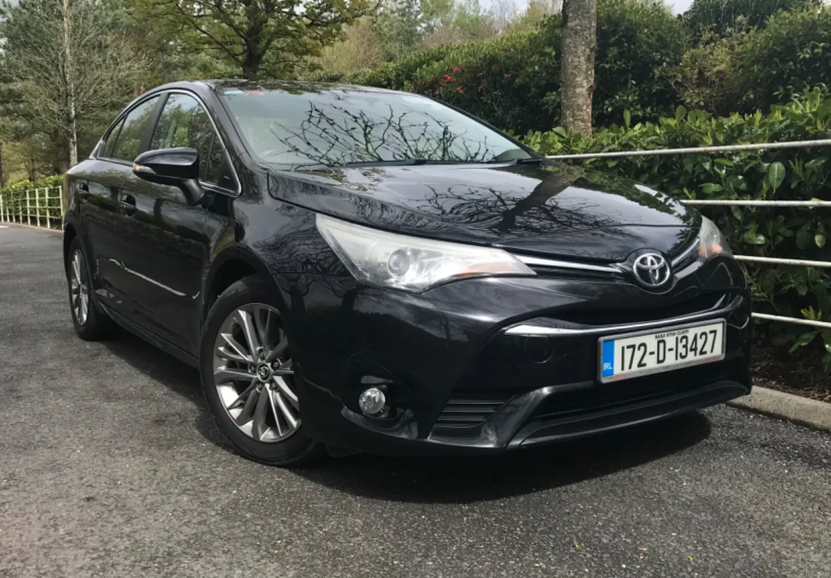 Toyota Avensis  1.6 D-4D Luna Saloon Only 100k KMS - Image 2