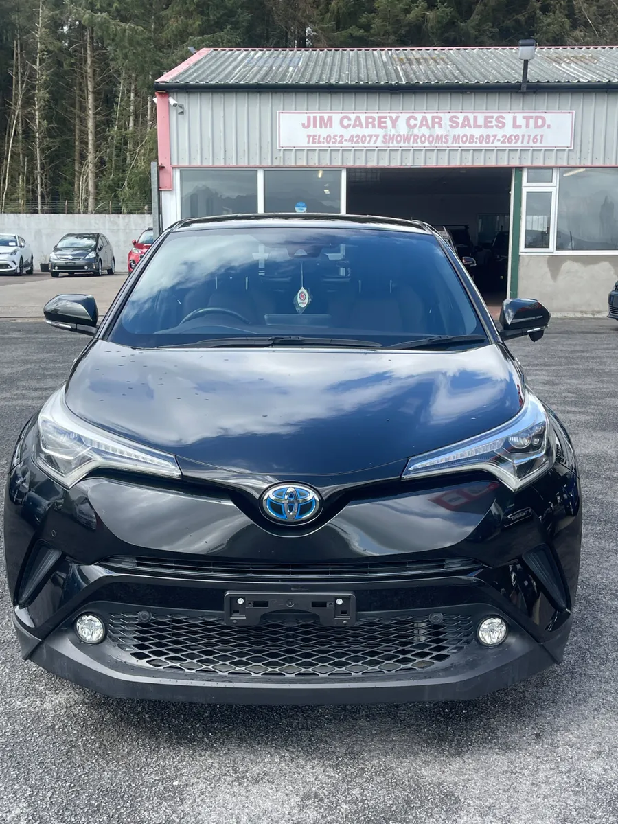 2018 Toyota CHR - Image 2