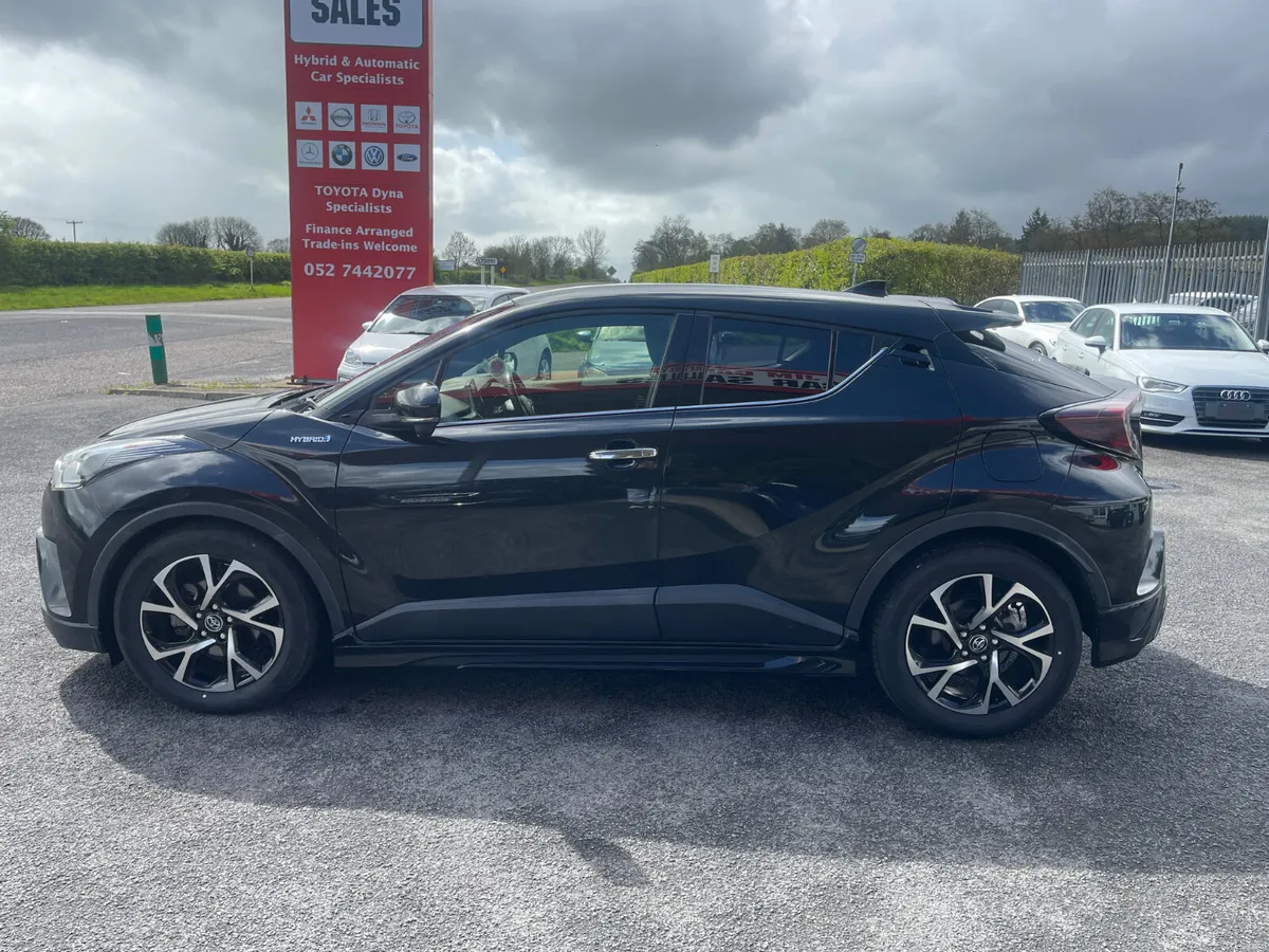 2018 Toyota CHR - Image 4