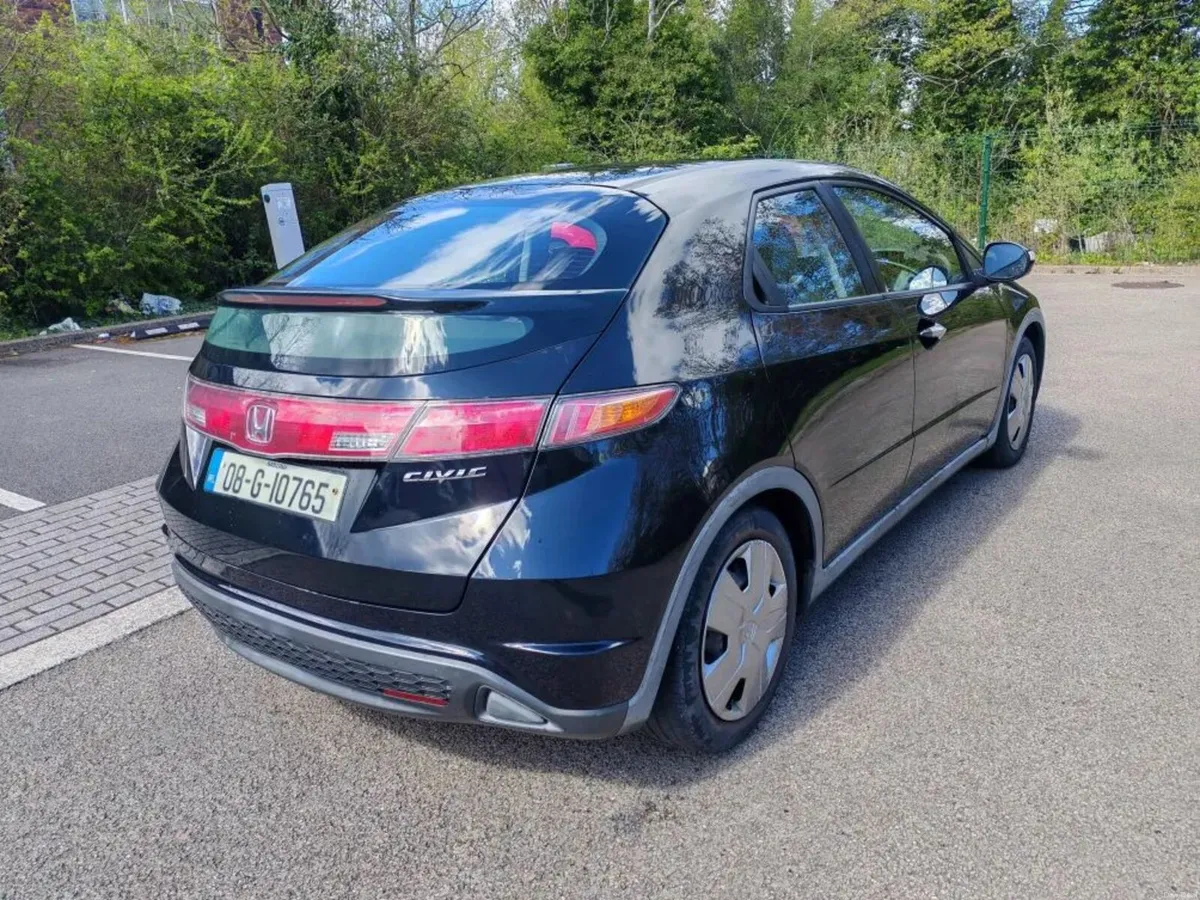 Honda Civic 2008 - Image 1