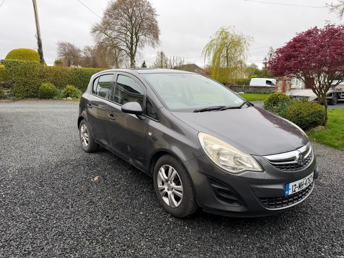 Opel corsa Automatic new nct price €3600 - Image 3