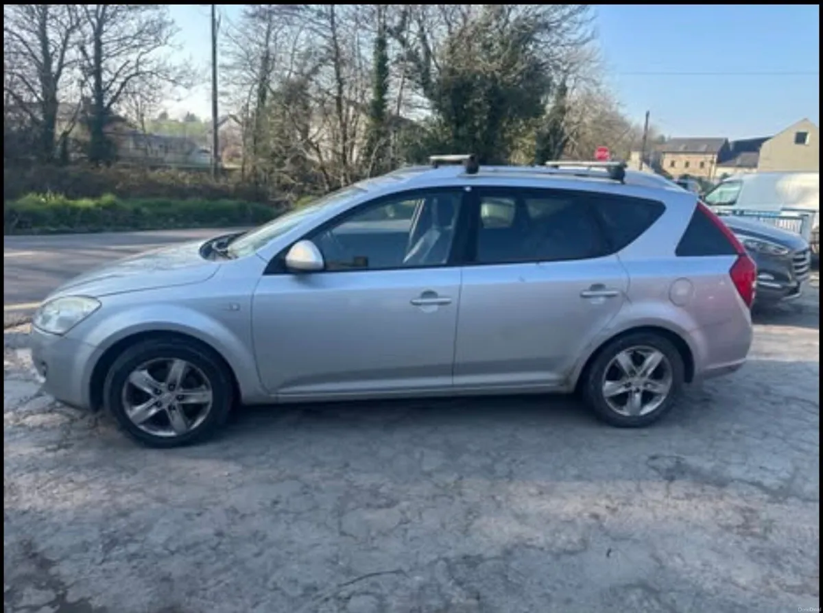 Kia Ceed Estate - Image 3