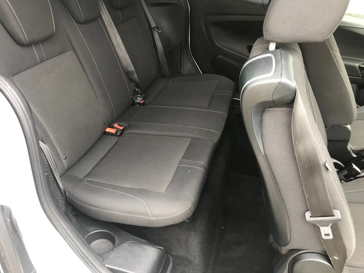 142 Ford B-Max Automatic - Image 3