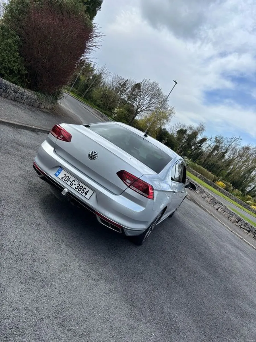 2020 Volkswagen Passat - Image 4