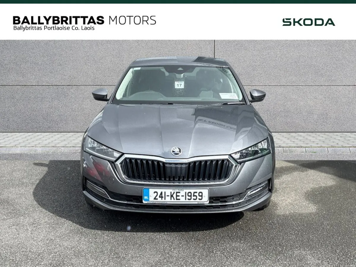 Skoda Octavia  Style 2.0TDI 115HP DSG - Image 3