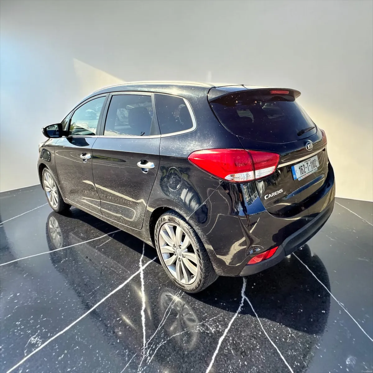 2016 Kia Carens 1.7 Platinum CRDi Leather - Image 2