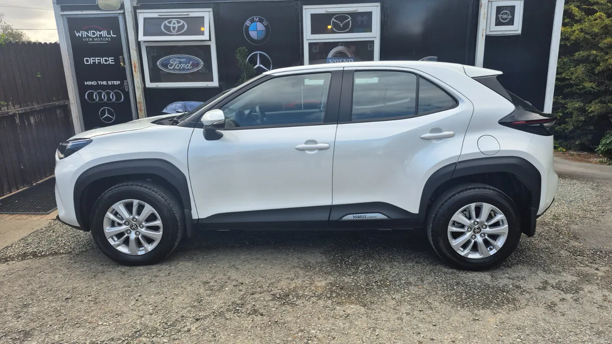 Toyota Yaris Cross Luna - Image 4