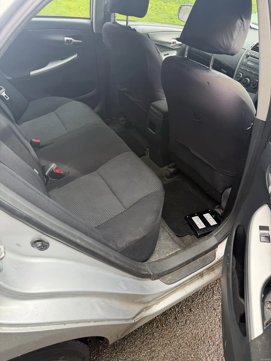 Toyota Corolla - Image 4