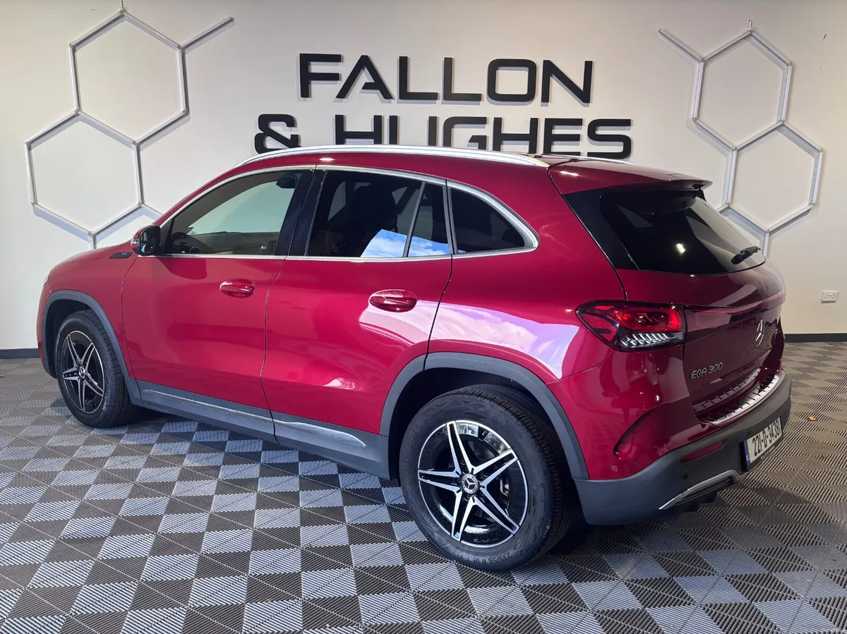 2022 Mercedes-Benz EQA 300 AMG LINE 4MATIC - Image 3