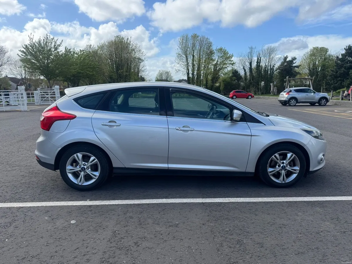 Ford Focus - Image 2