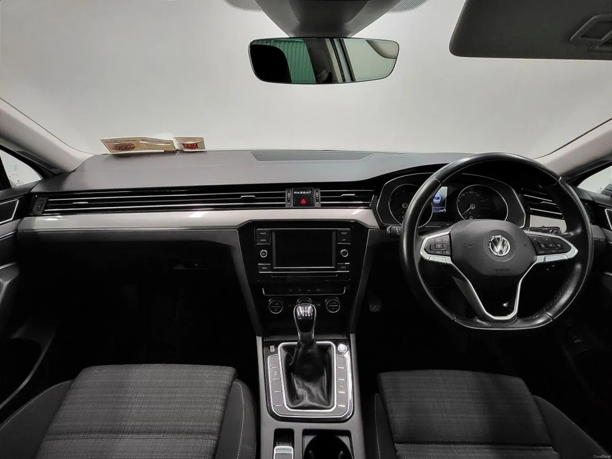 Volkswagen Passat 1.5 TSI 150HP Business - Image 4