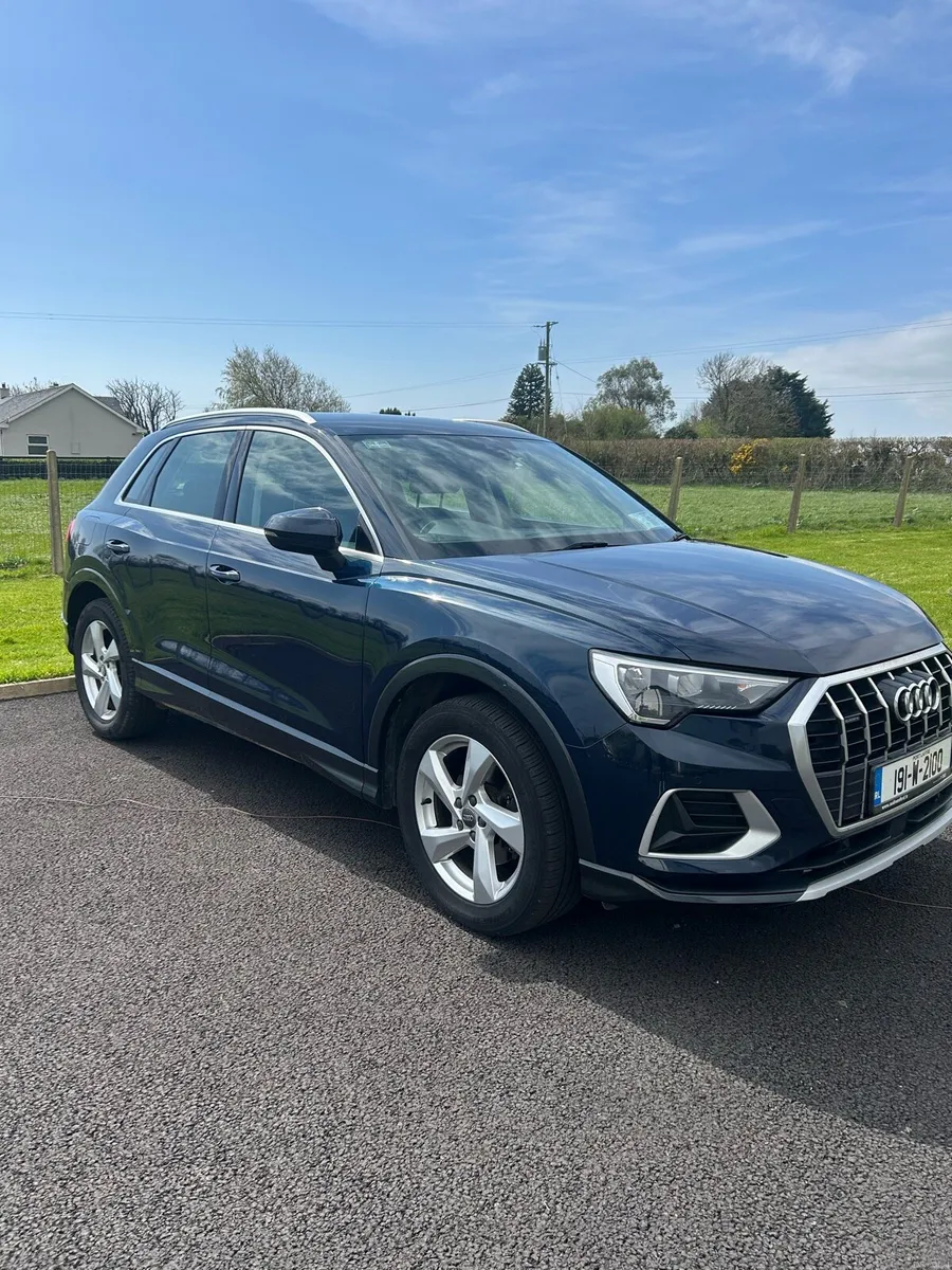 Audi Q3 - Image 2