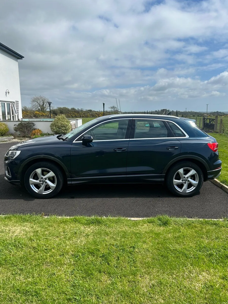 Audi Q3 - Image 3