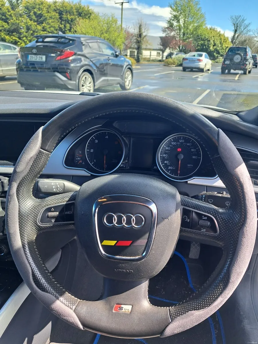 Audi A5 2010 - Image 1