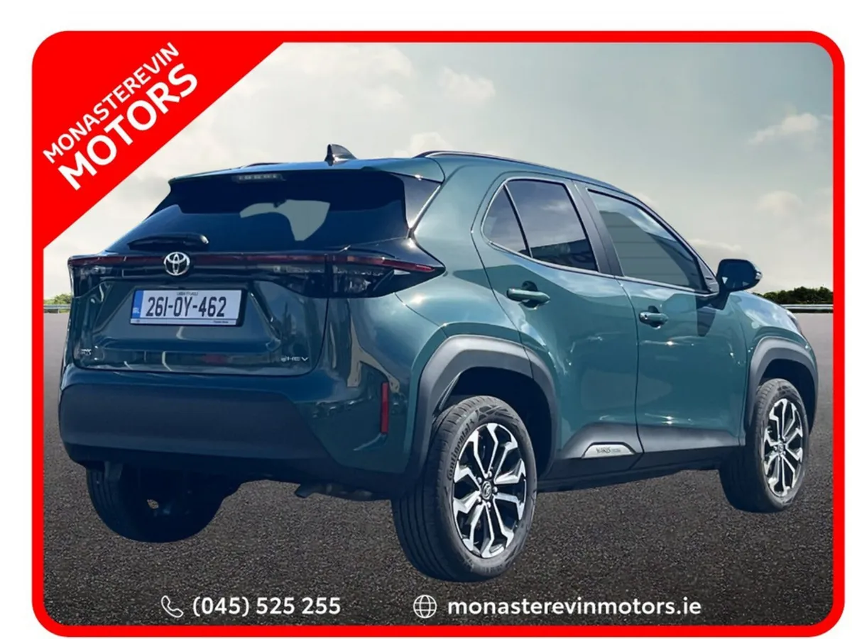 Toyota Yaris Cross LUNA SPORT MON 4DR - Image 2