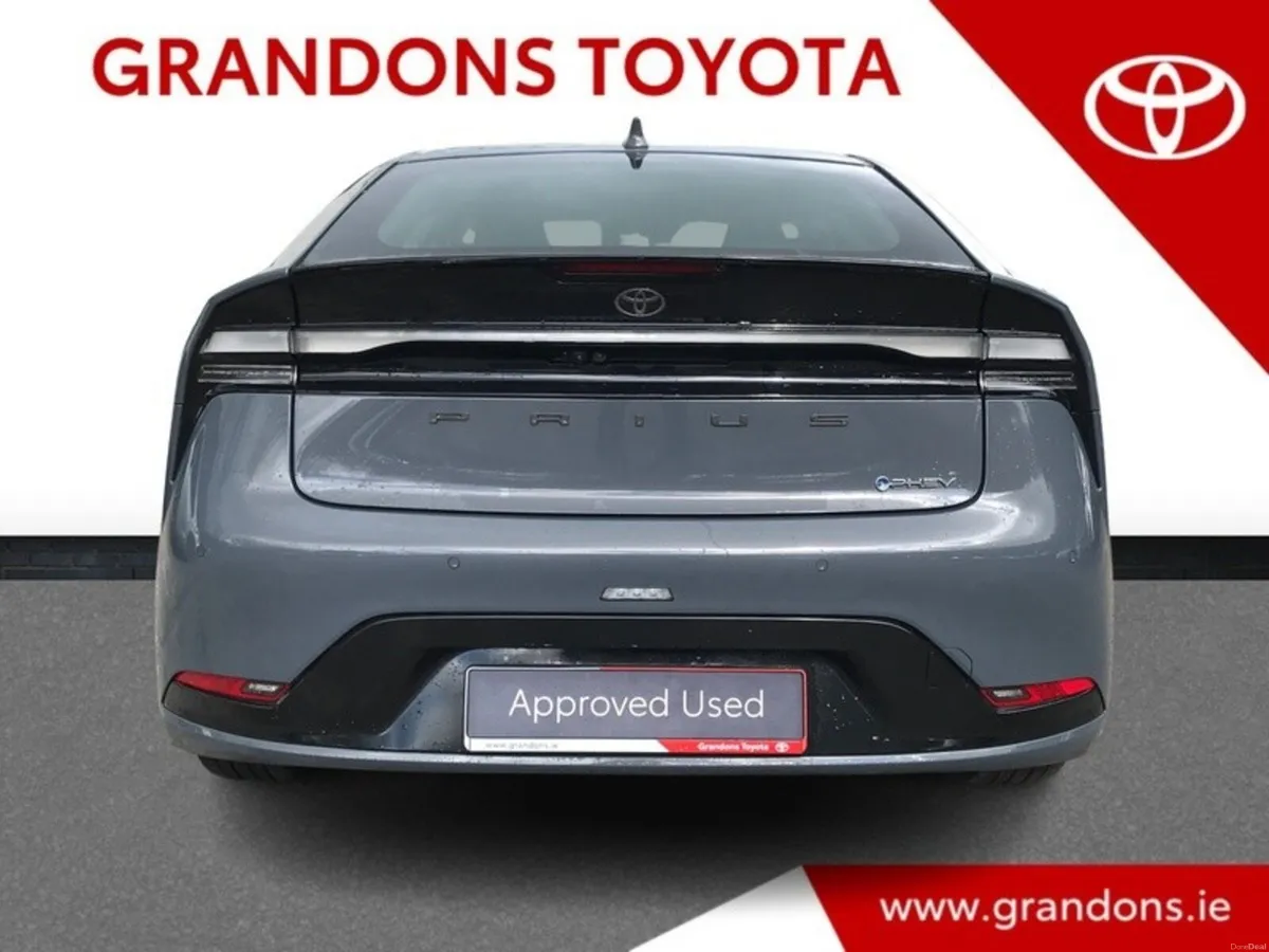 Toyota Prius PLUG-IN HYBRID - LOW MILEAGE - GRANDO - Image 4