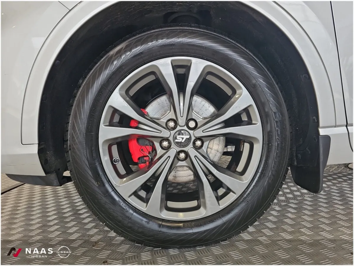Ford Kuga ST-LINE X 5DR 1.5 TD 120 S6. S6.2 M6 - Image 6