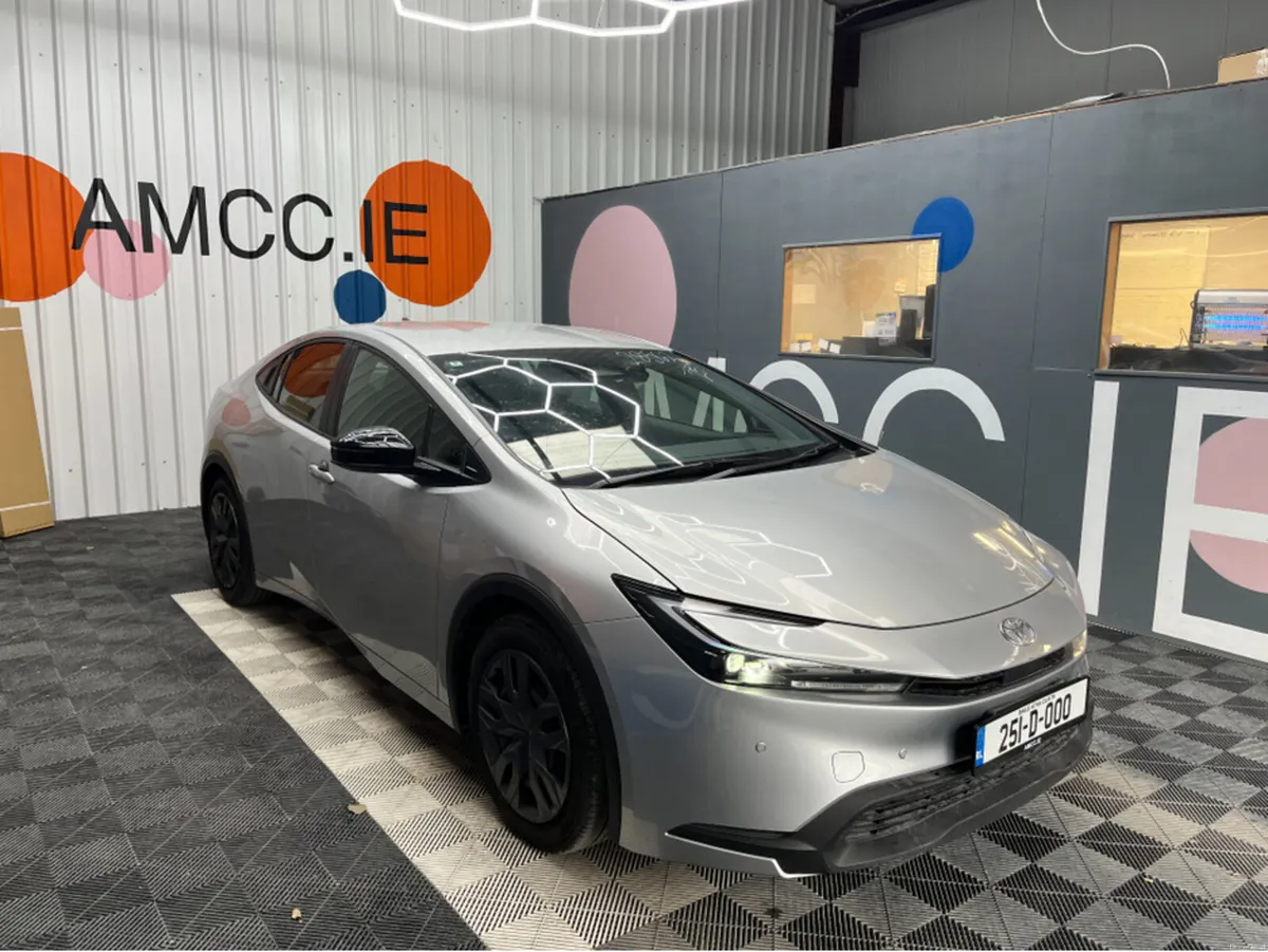 Toyota Prius €33950 2025 TOYOTA PRIUS X 1.8 AUTOMA - Image 1