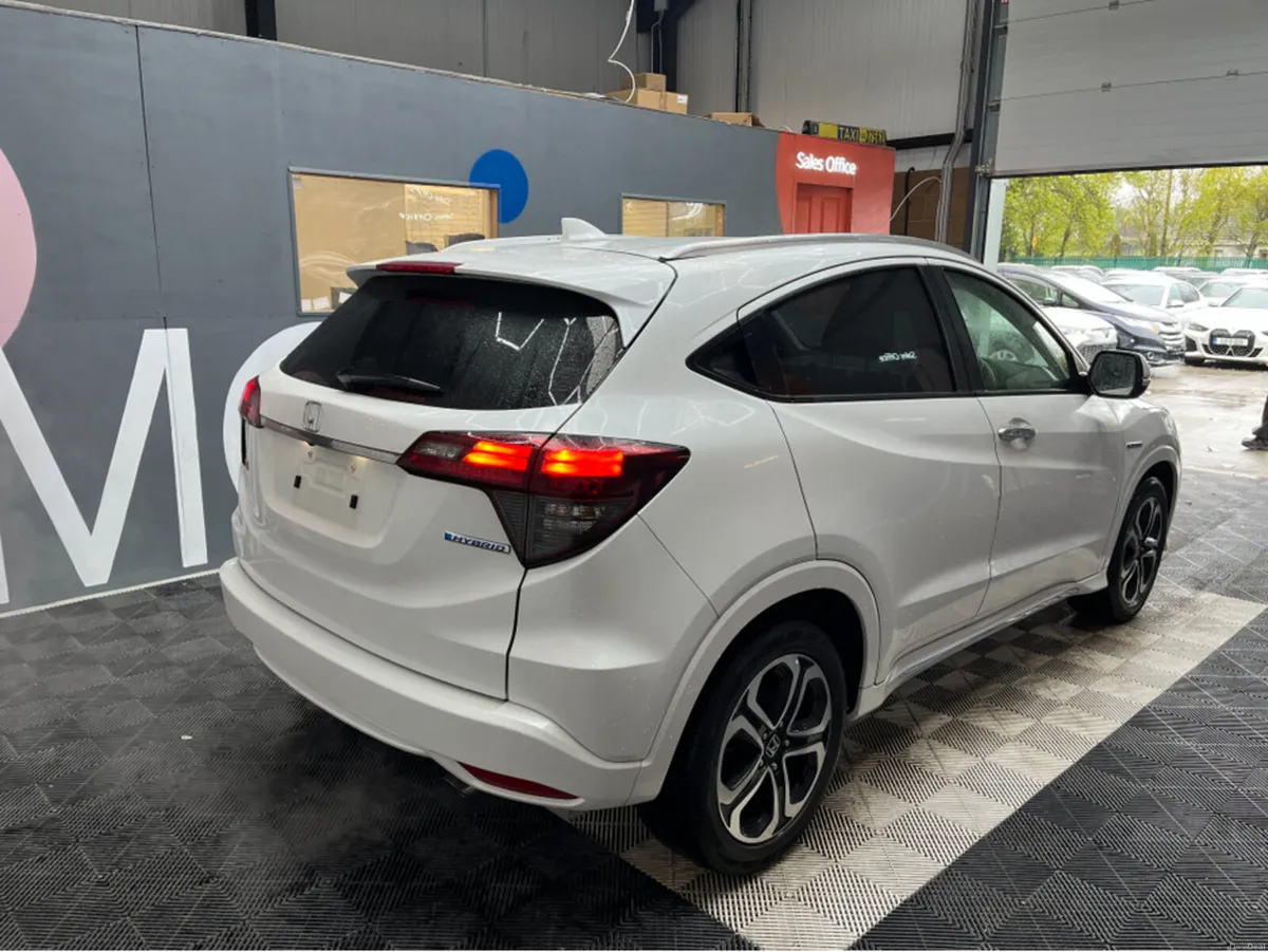 Honda Vezel 2018 HONDA VEZEL HYBRID Z SENSING 1.5 - Image 2