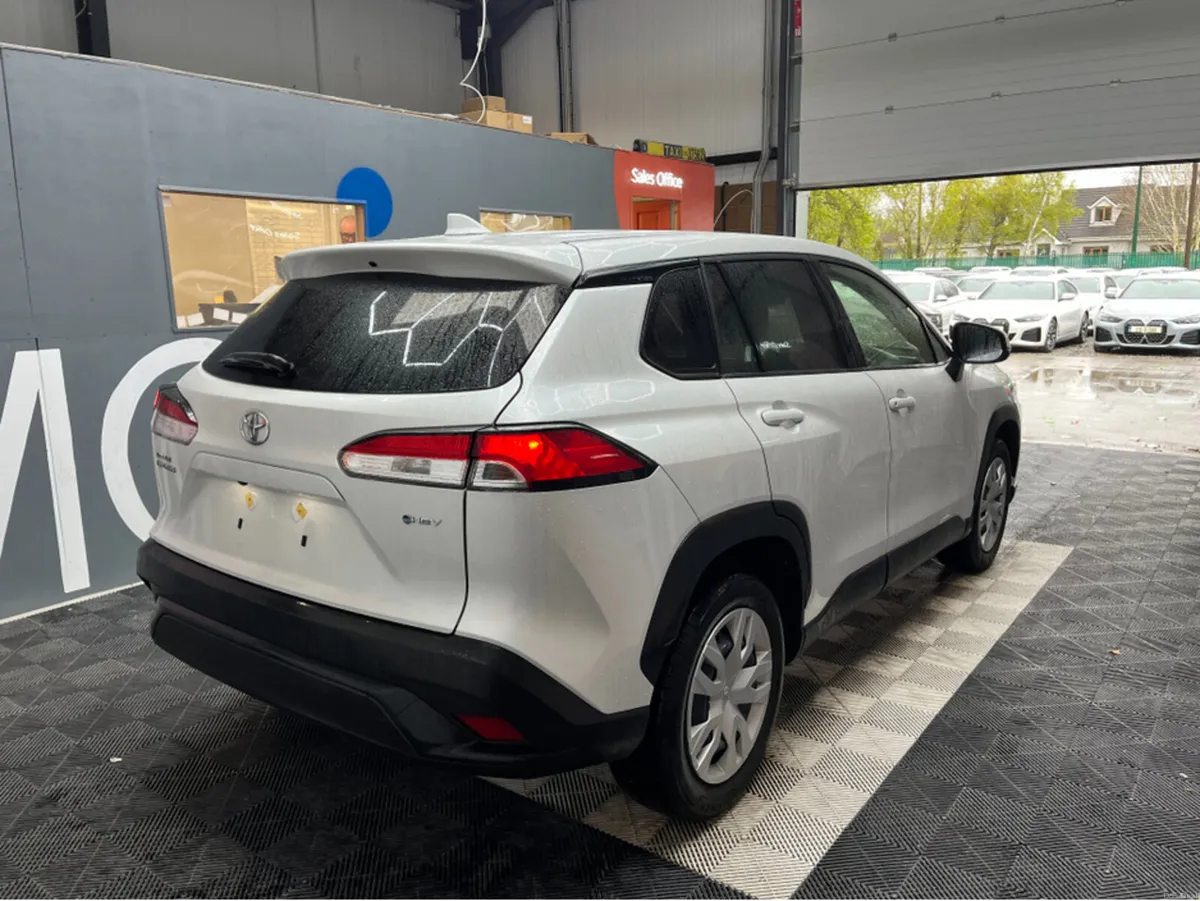 Toyota Corolla Cross €32950 2024 TOYOTA COROLLA CR - Image 2