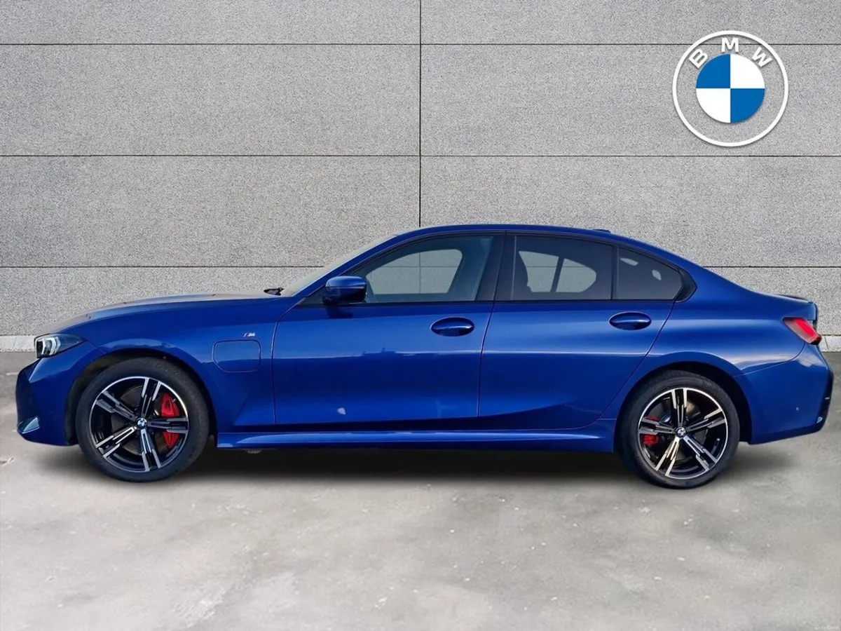 BMW 3-Series 330e M Sport Saloon - Image 3