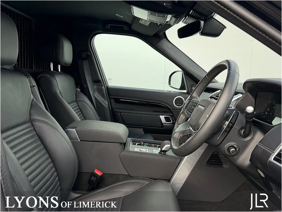 Land Rover Discovery 3.0 D350 SE 2 Seater Commerci - Image 3
