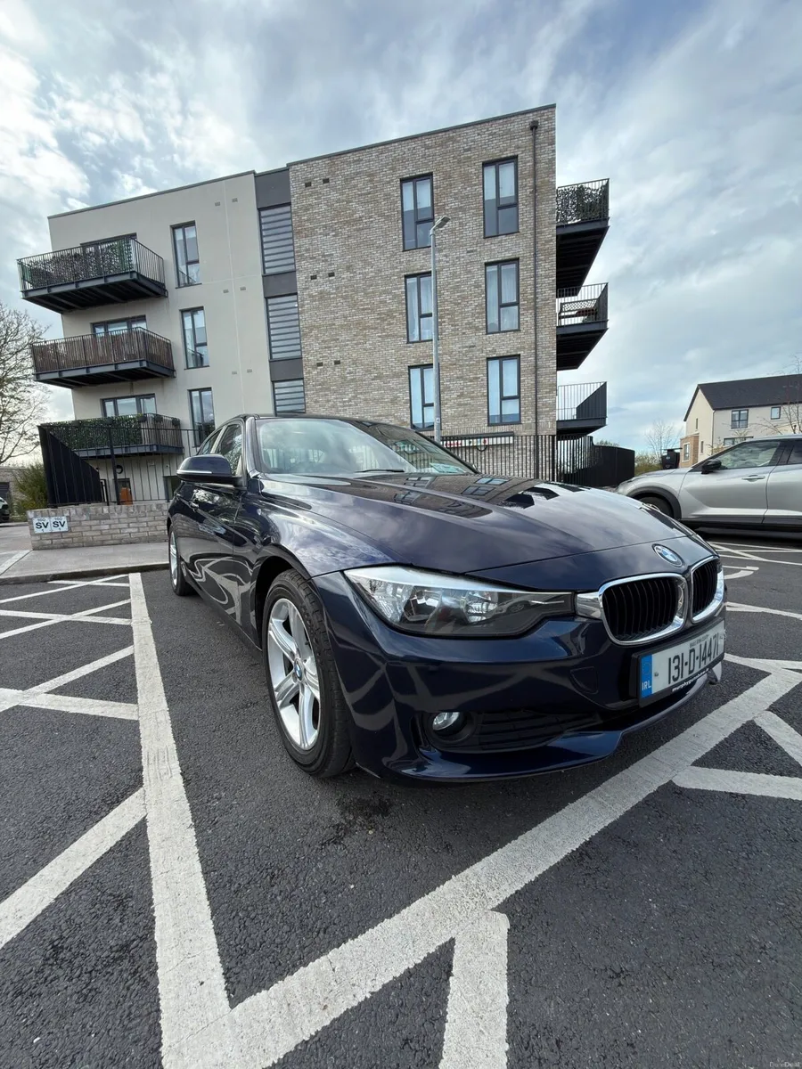 BMW 320d - auto - Image 1