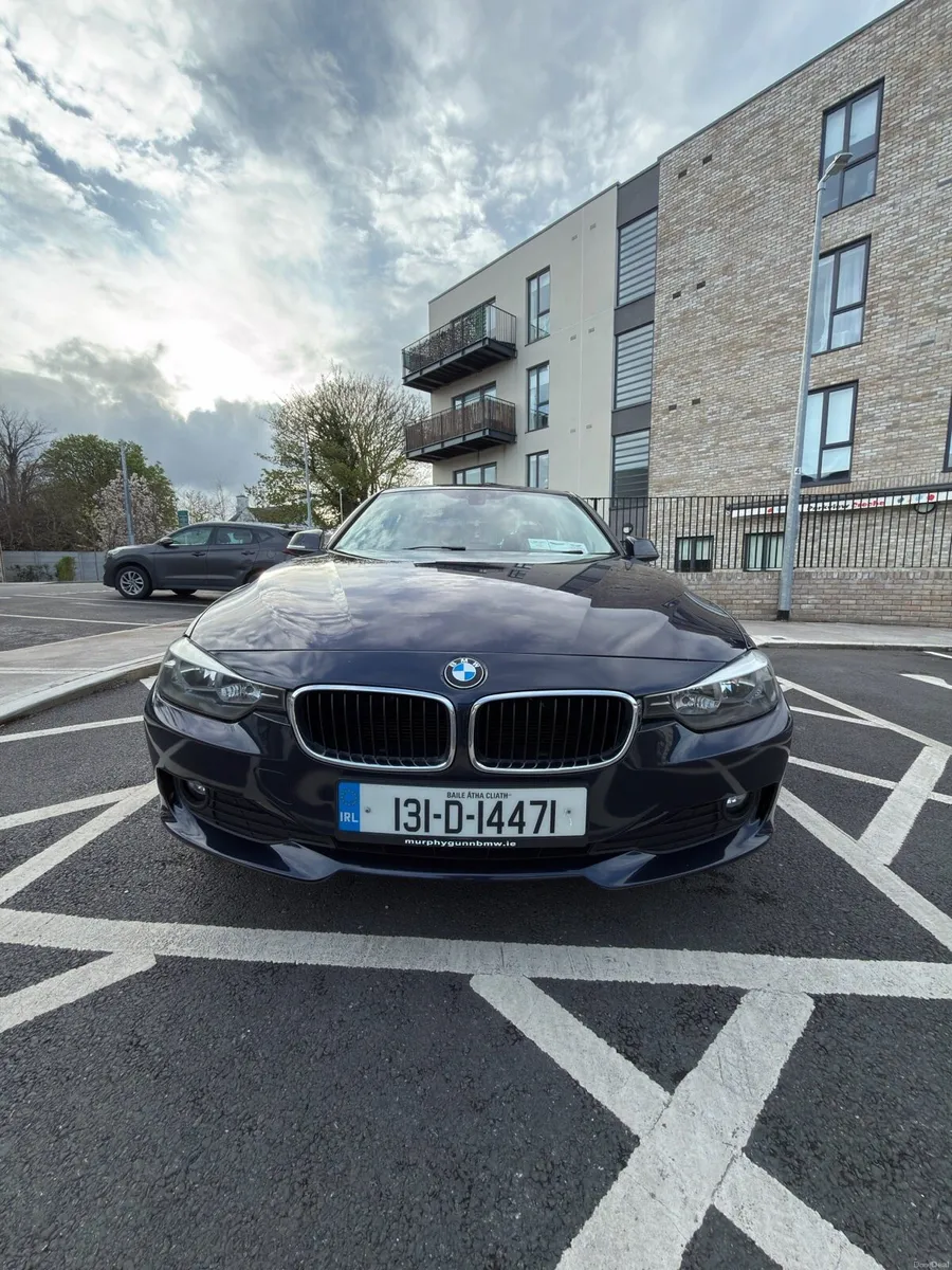 BMW 320d - auto - Image 2