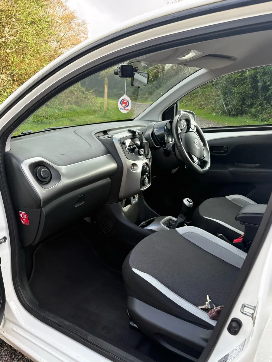 Toyota Aygo 2015 (152 reg) 1.0 litre X-PLAY Mk2 - Image 2