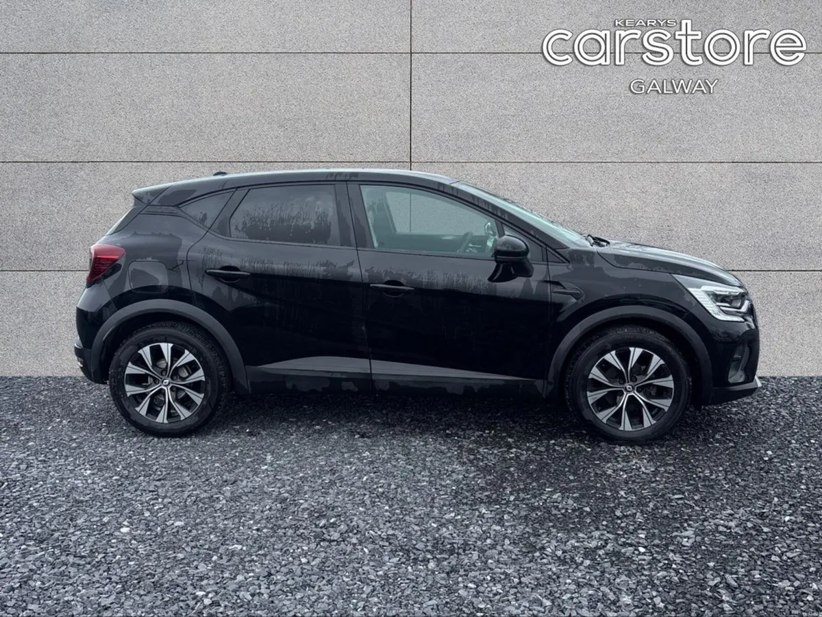 Renault Captur TCe 140 Auto Evolution - Image 2