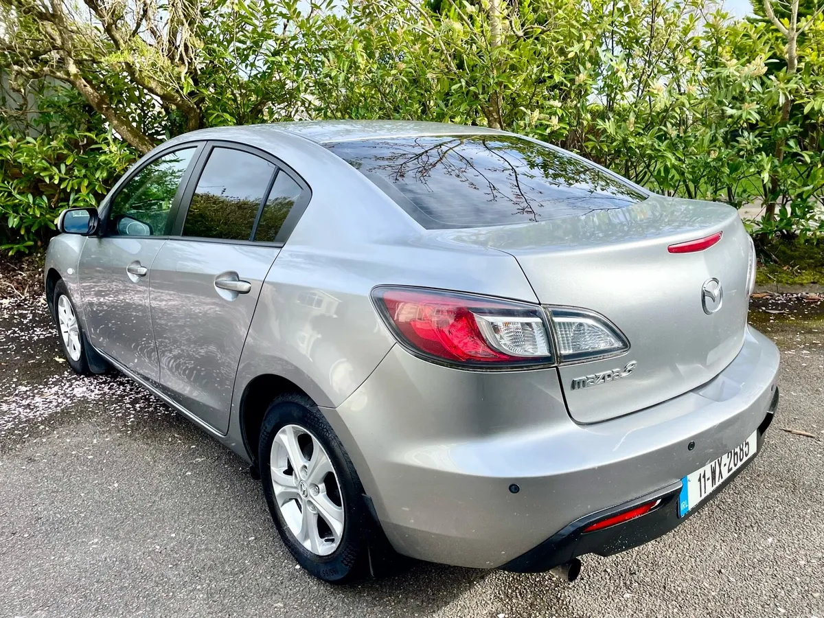 11 Mazda 1.6 dsl Nct & Tax  €1995 - Image 3
