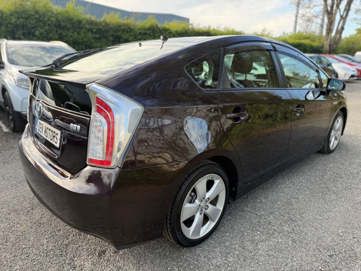 Toyota Prius Premium Model!!! - Image 3