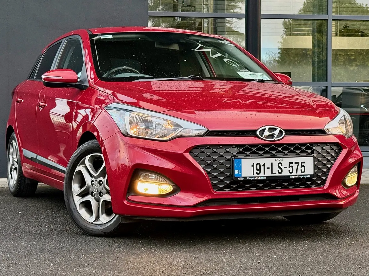 Hyundai i20 Deluxe - Full service history - Image 1