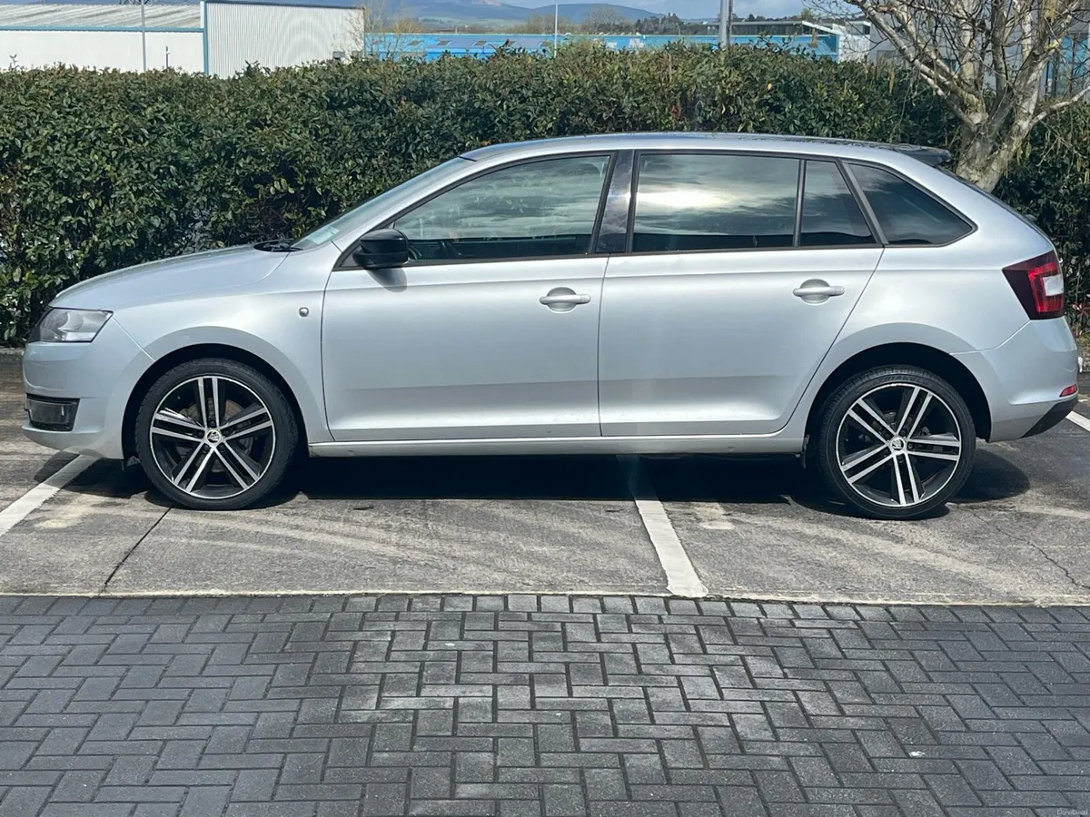 2015 Skoda Rapid, 1 Owner, ONLY 95k km - Image 2