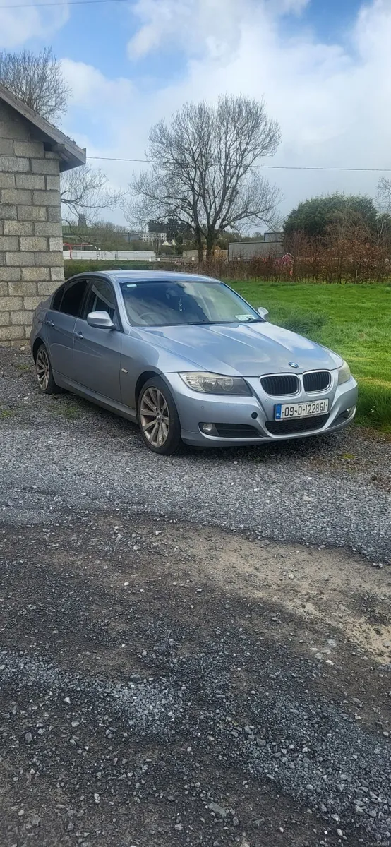 BMW 3-Series 2009 - Image 1