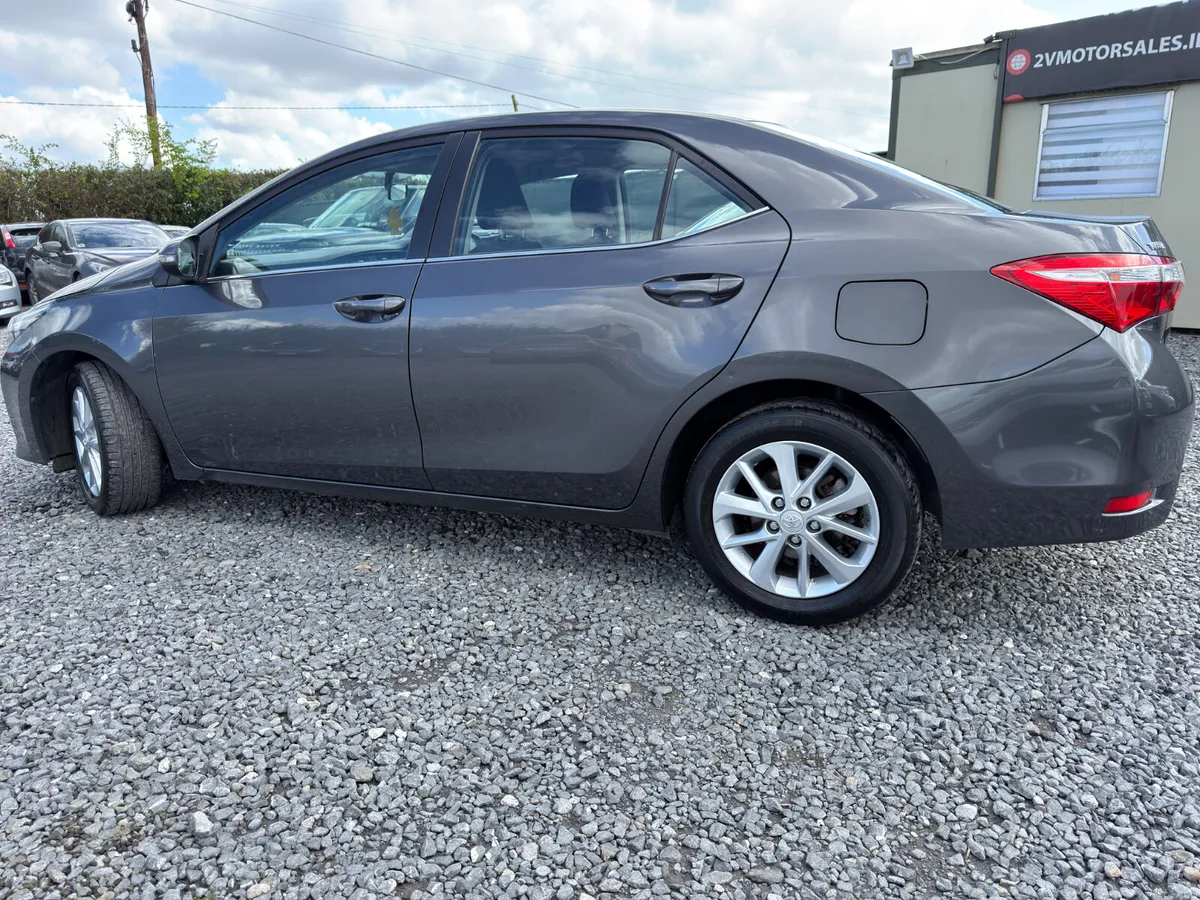 🔵 Toyota Corolla 1.4 D-4D LUNA 4DR FULL SERVICE - Image 3