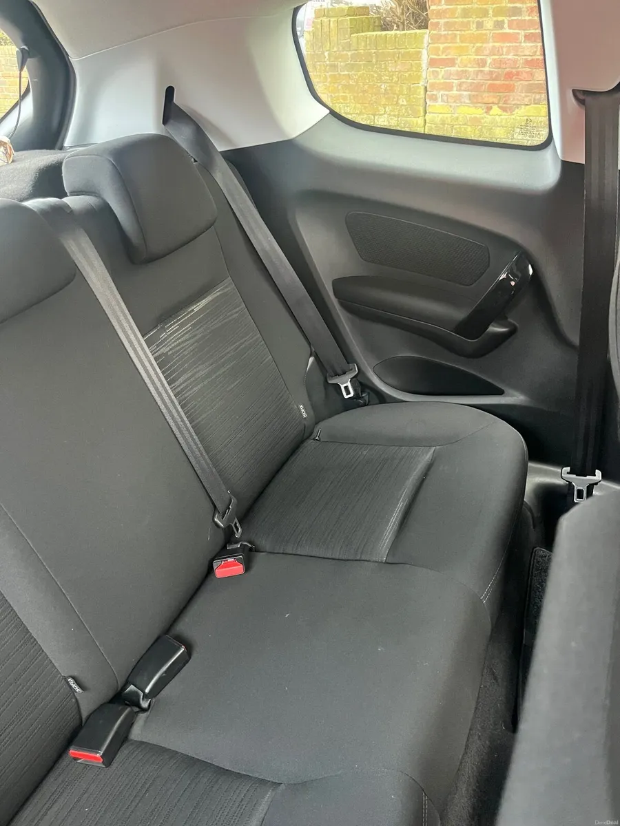 Peugeot 208 2013 - Image 3