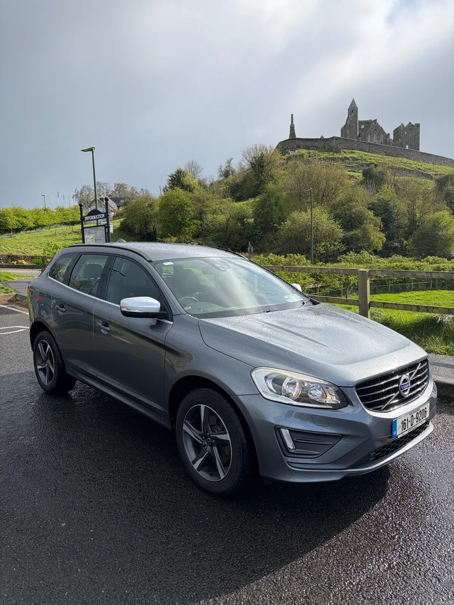 2016 VOLVO XC60 R-DESIGN - Image 1