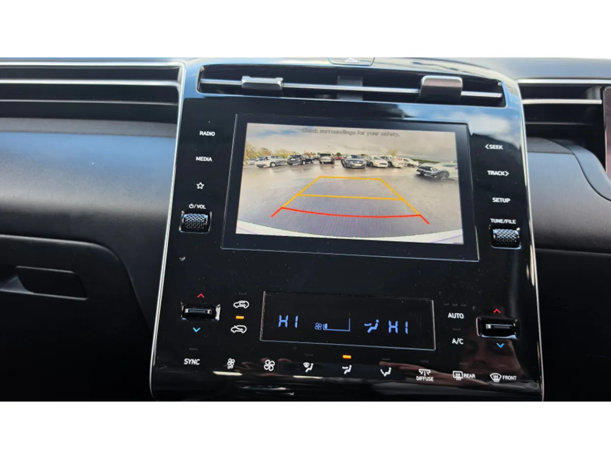 Hyundai Tucson IX35 EXECUTIVE 5DR - Image 4